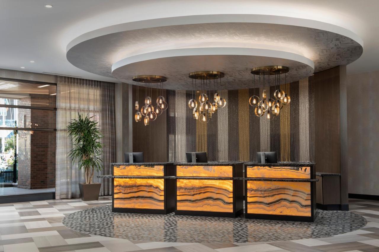 Silver Cloud Hotel Tacoma At Point Ruston Waterfront Bagian luar foto