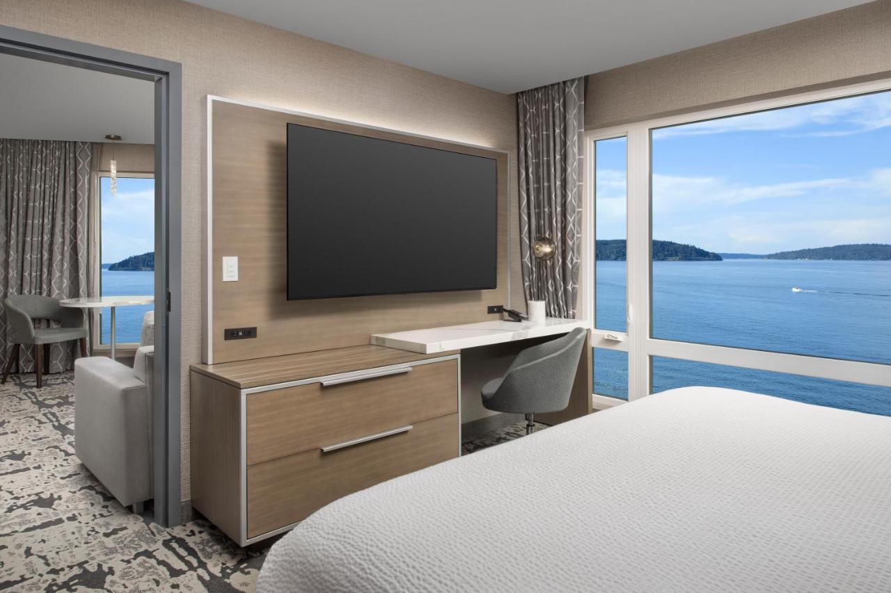 Silver Cloud Hotel Tacoma At Point Ruston Waterfront Bagian luar foto