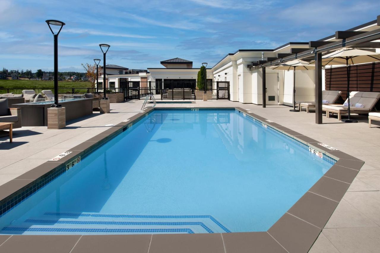 Silver Cloud Hotel Tacoma At Point Ruston Waterfront Bagian luar foto
